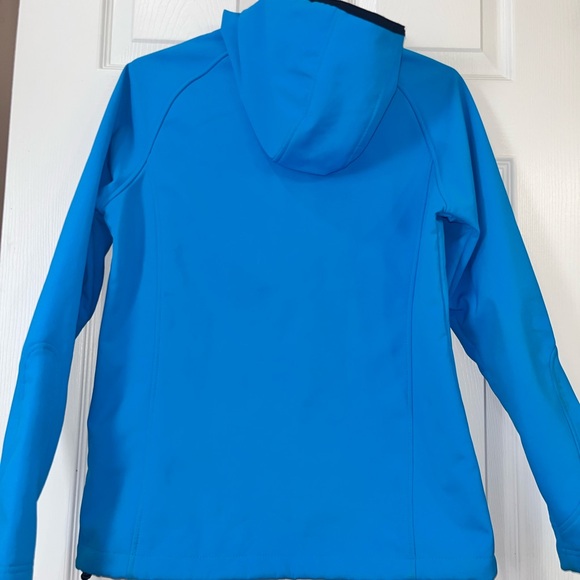 New Balance Vibrant Blue Jacket with Neon Pink Details - Picture 2 of 5